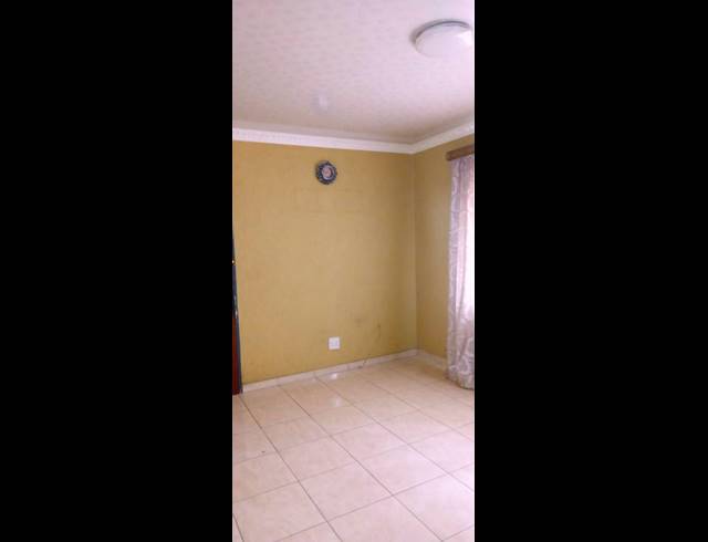 2 BEDROOM HOUSE TO LET IN SONLAND PARK
